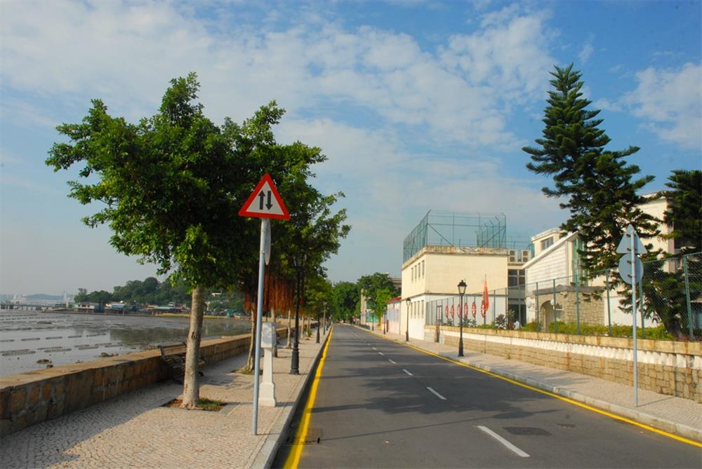 十月初五馬路建築群